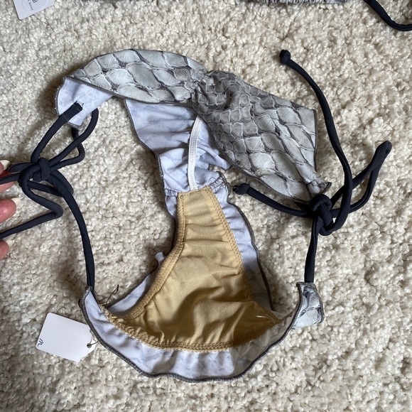 Animal Print Cheeky Scrunch butt Bikini Size Medium NWT - Picture 7 of 11